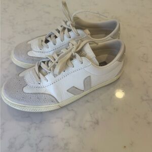 Veja Leather White Neutral Volley. Women’s Size. 37.